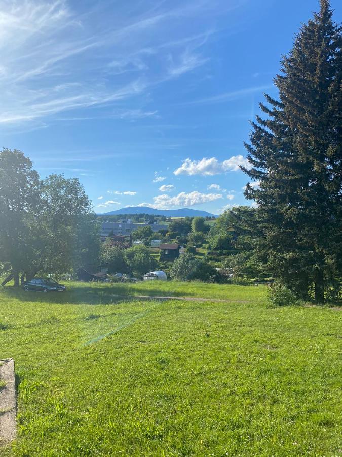 Klidny Byt Na Okraji Trutnova Apartment Bagian luar foto